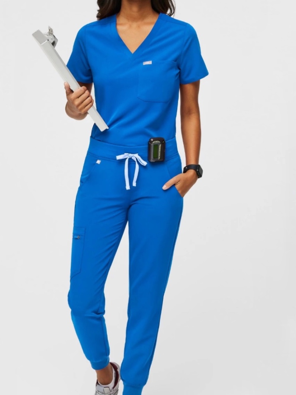 Figs Scrubs Set - Catarina One-Pocket Top & Zamora Jogger Pant